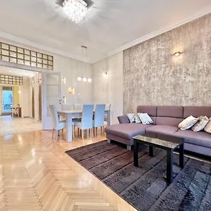  Appartement Exclusive Colourful Flat In The